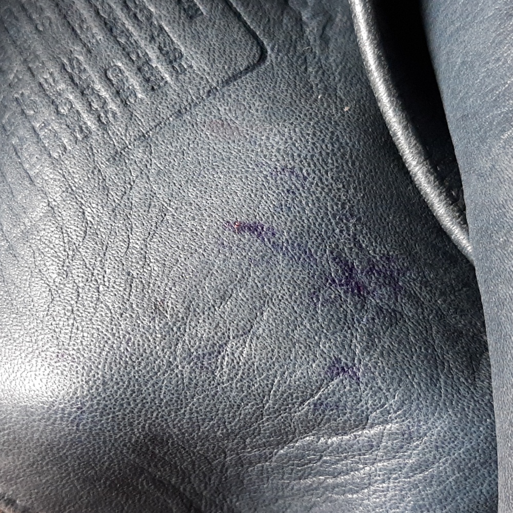 Vintage Coach Leather Crossbody Bag - Picture 9 of 11